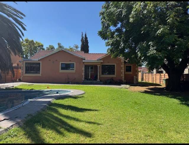 3 BEDROOM PROPERTY TO RENT IN MAYBERRY PARK